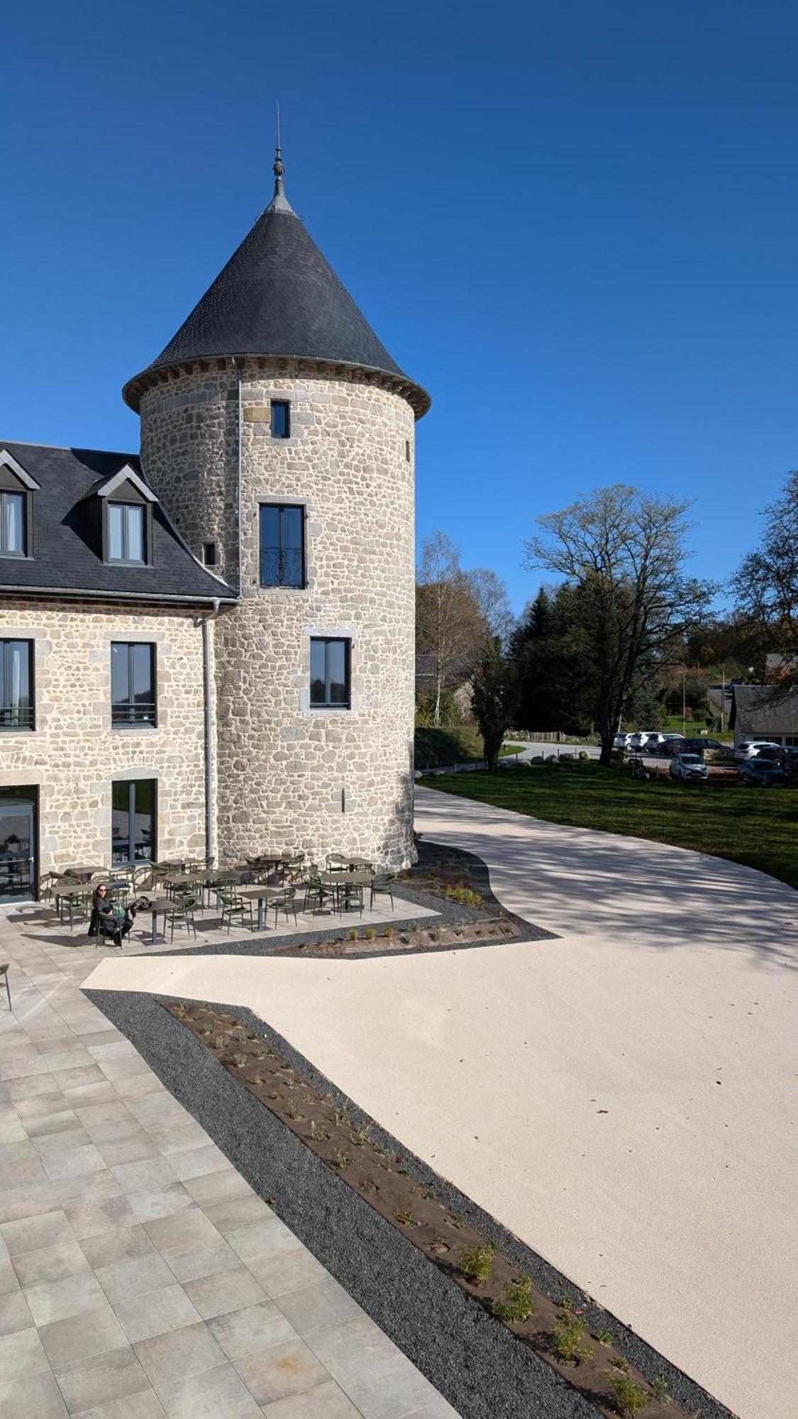 Chateau Du Theil Ussel  Exteriör bild